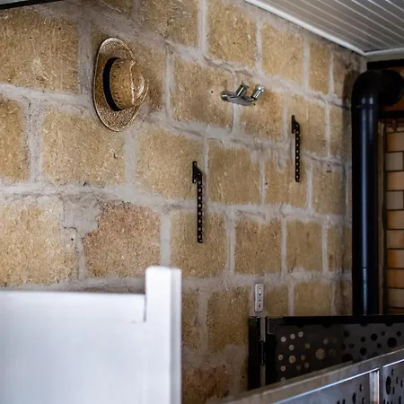 Holiday home Maison Familiale A 2 Min A Pied De L'institut A Armand Calme Jeux Babyfoot Jacuzzi Proche